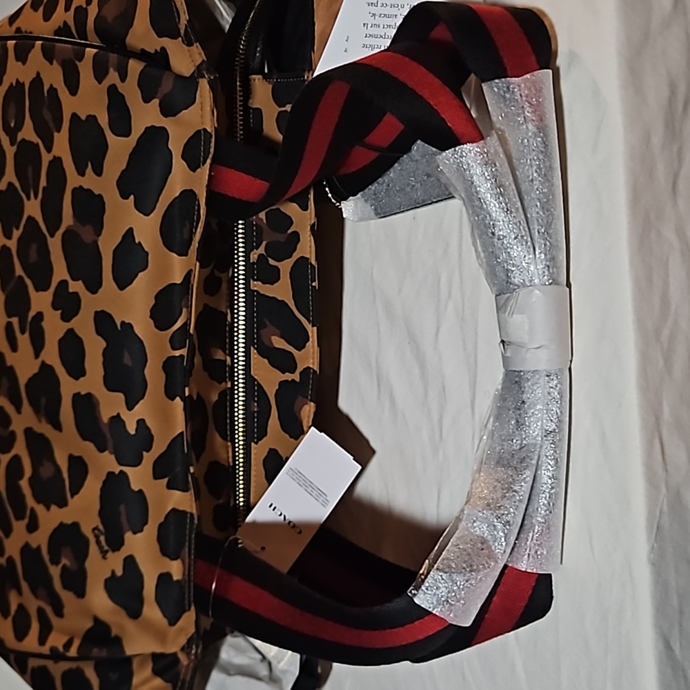 Leopard Court Tote - Picture 4 of 5